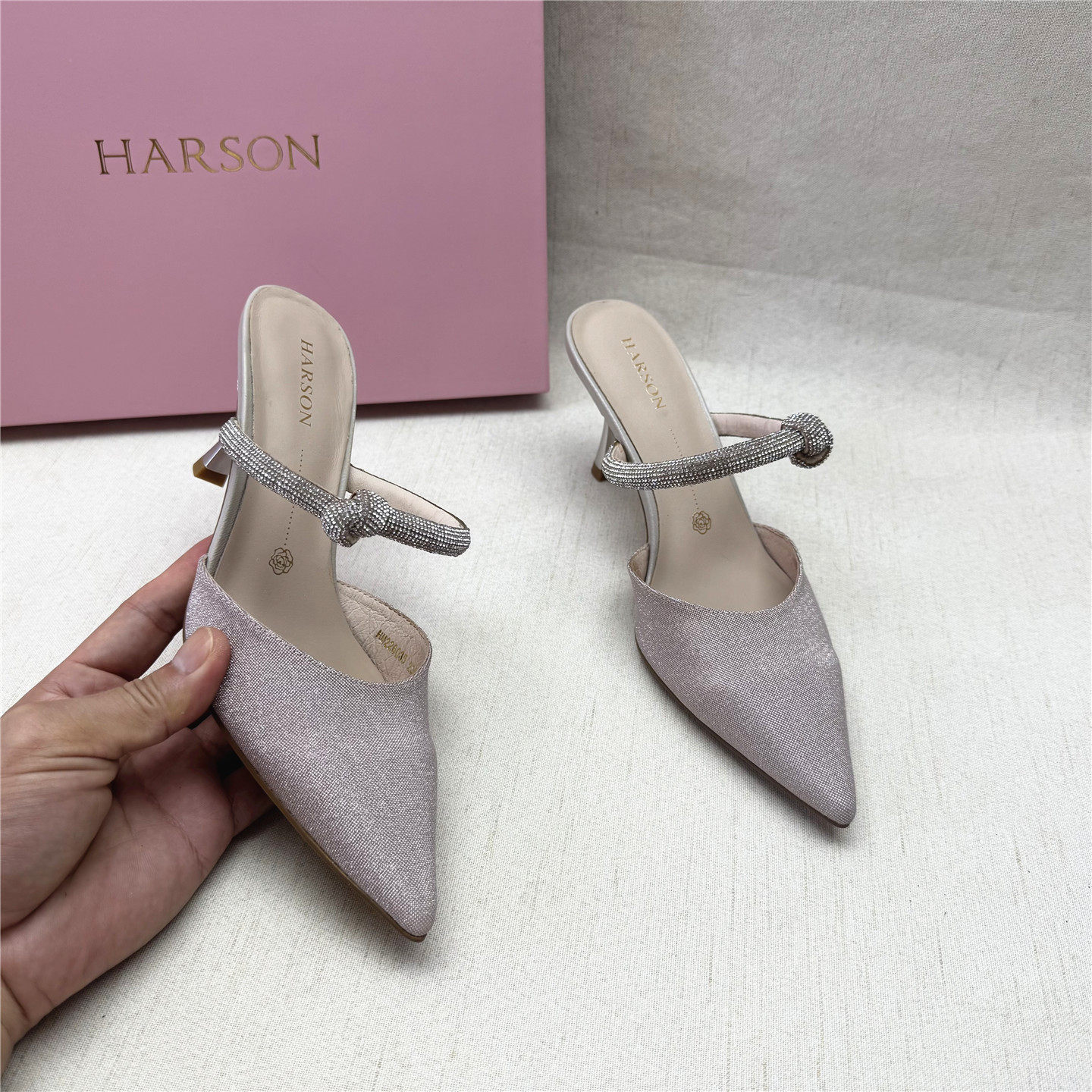 36码哈森品牌正品撤柜时尚性感高跟时装鞋女春夏新款织物包头拖鞋