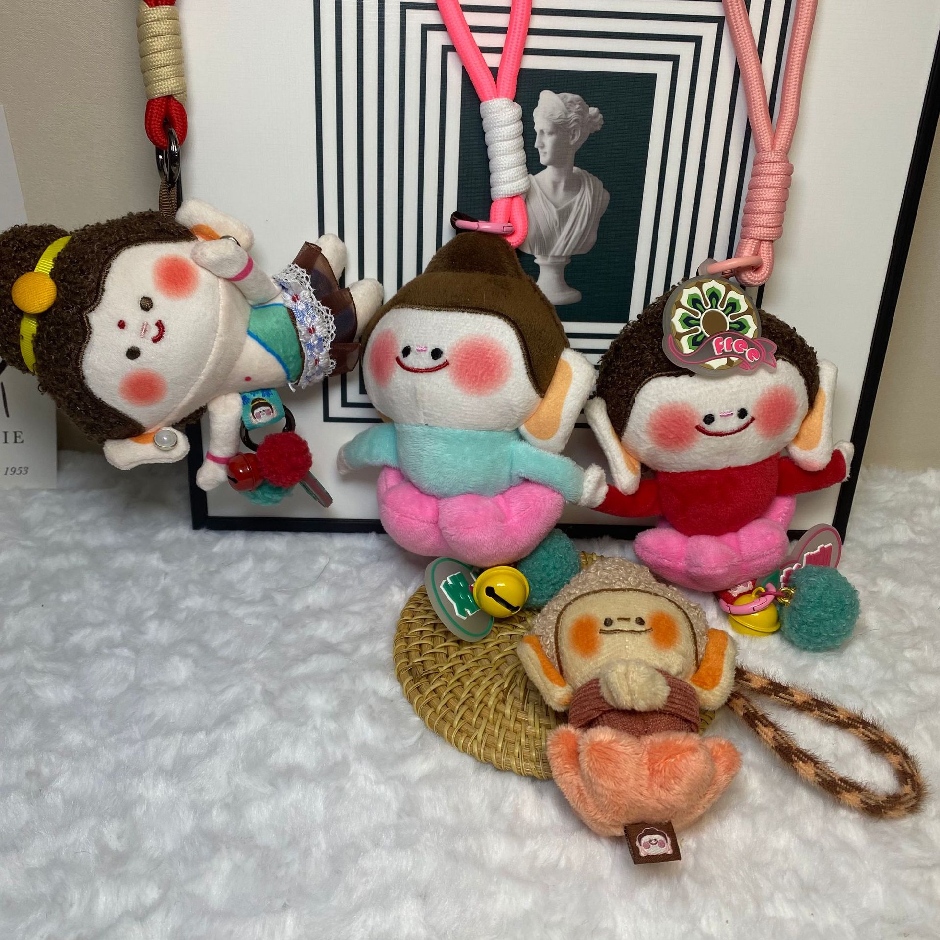 佛小伴车挂钥匙扣毛绒公仔