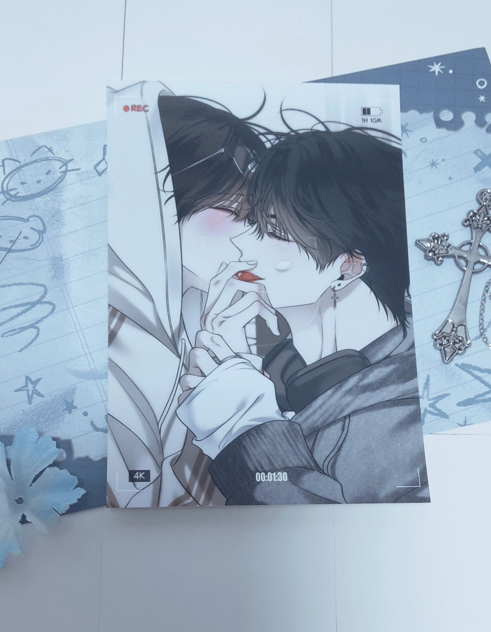 thumbnail for Official photo card for the eighteen-year-old bed, with a tenfold compensation for fakes