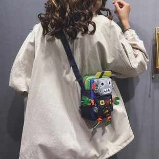 ins帆布卡通小包包女包2025新款潮可爱搞怪丑萌稀奇古怪的斜挎包