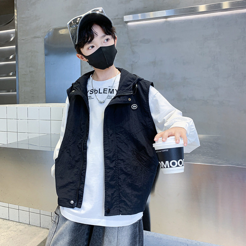 波拉童装儿童装男童秋装马甲帅气潮2025中大童青少年坎肩外套秋款