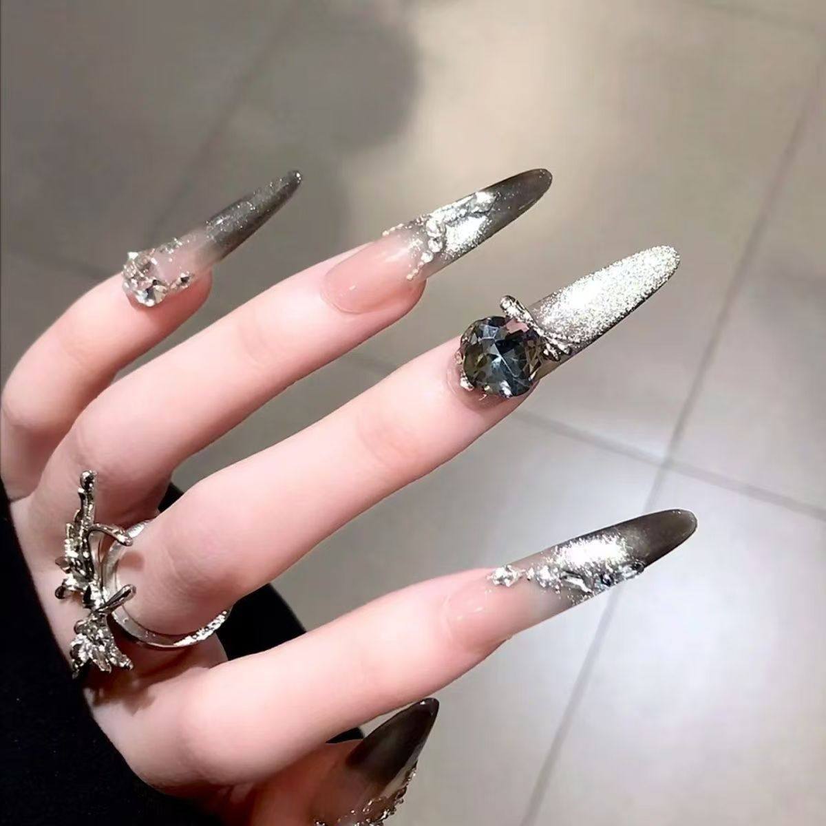 纯手工穿戴高级轻奢法式秋冬黑巧猫眼甜酷气质暗黑显白美甲辣妹,彩妆/香水/美妆工具,穿戴甲/甲片,淘宝优惠券,粉丝福利购,淘宝优惠卷