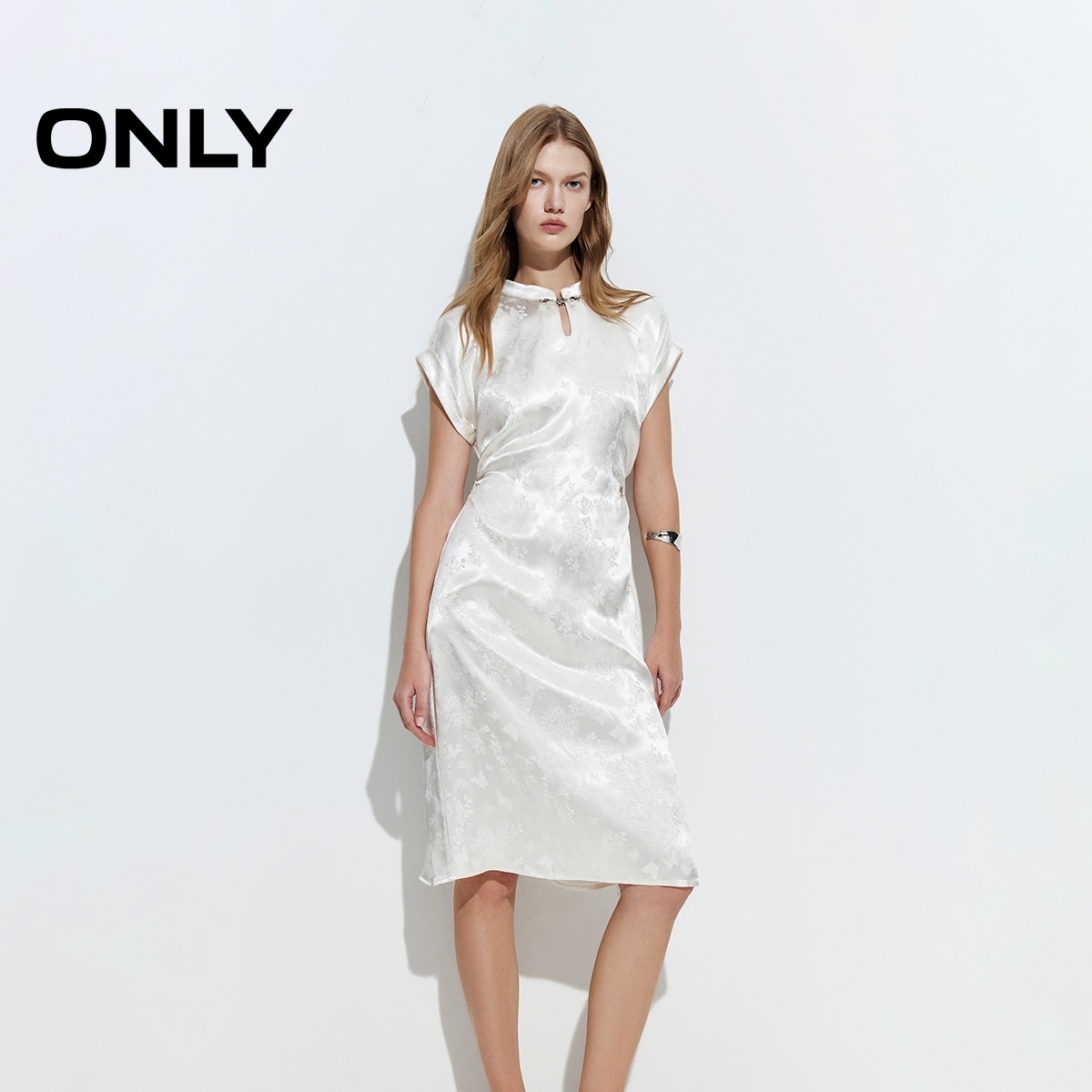 A06ɫ 155/76A/XS ONLYõгȹ804.39Ԫ3(268.13Ԫ/)