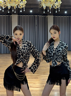 Wendy拉丁舞服长袖雪纺衬衫棕灰白豹纹上衣流苏半身裙练舞表演女