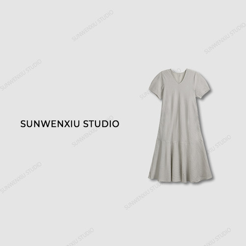 swx studio“鱼尾” 法式v领条纹复古宽松连衣裙中长款V领短袖