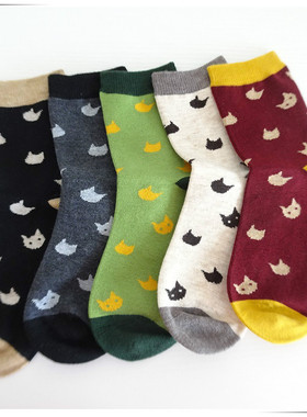 韵魅新品猫脸羊毛女袜33612卡通可爱百搭保暖短筒波点棉袜子33613