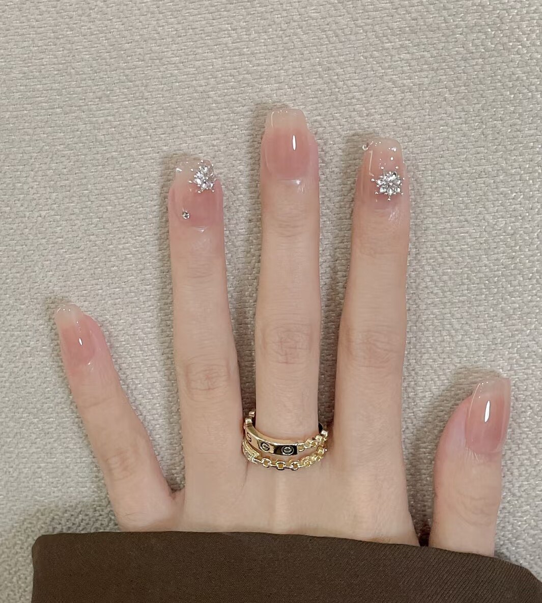 2025新款纯手工穿戴甲短款温柔纯欲显白美甲高级感小众,彩妆/香水/美妆工具,穿戴甲/甲片,淘宝优惠券,粉丝福利购,淘宝优惠卷