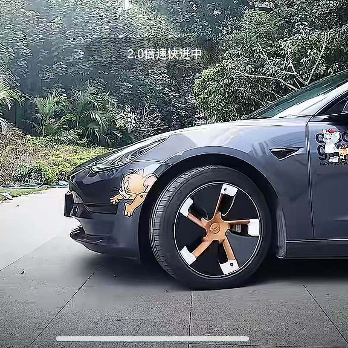猫和老鼠轮毂贴车贴汤姆和杰瑞卡通创意搞笑旋转汽车贴纸抖音同款