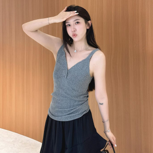 无袖 叠穿打底衫 钩花针织背心女 欧货时髦深V领修身 欧洲站2026春季