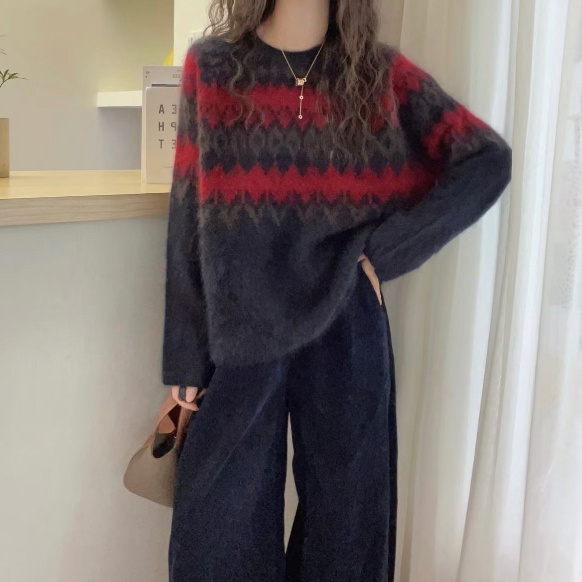 欧洲站2025冬季欧货圆领复古菱格撞色拉毛羊绒针织衫保暖套头毛衣