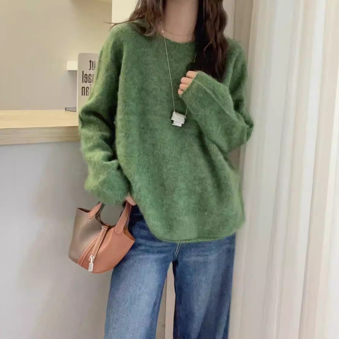 欧洲站2025秋季时尚卷边圆领套头慵懒风糖果色长毛羊绒针织衫毛衣