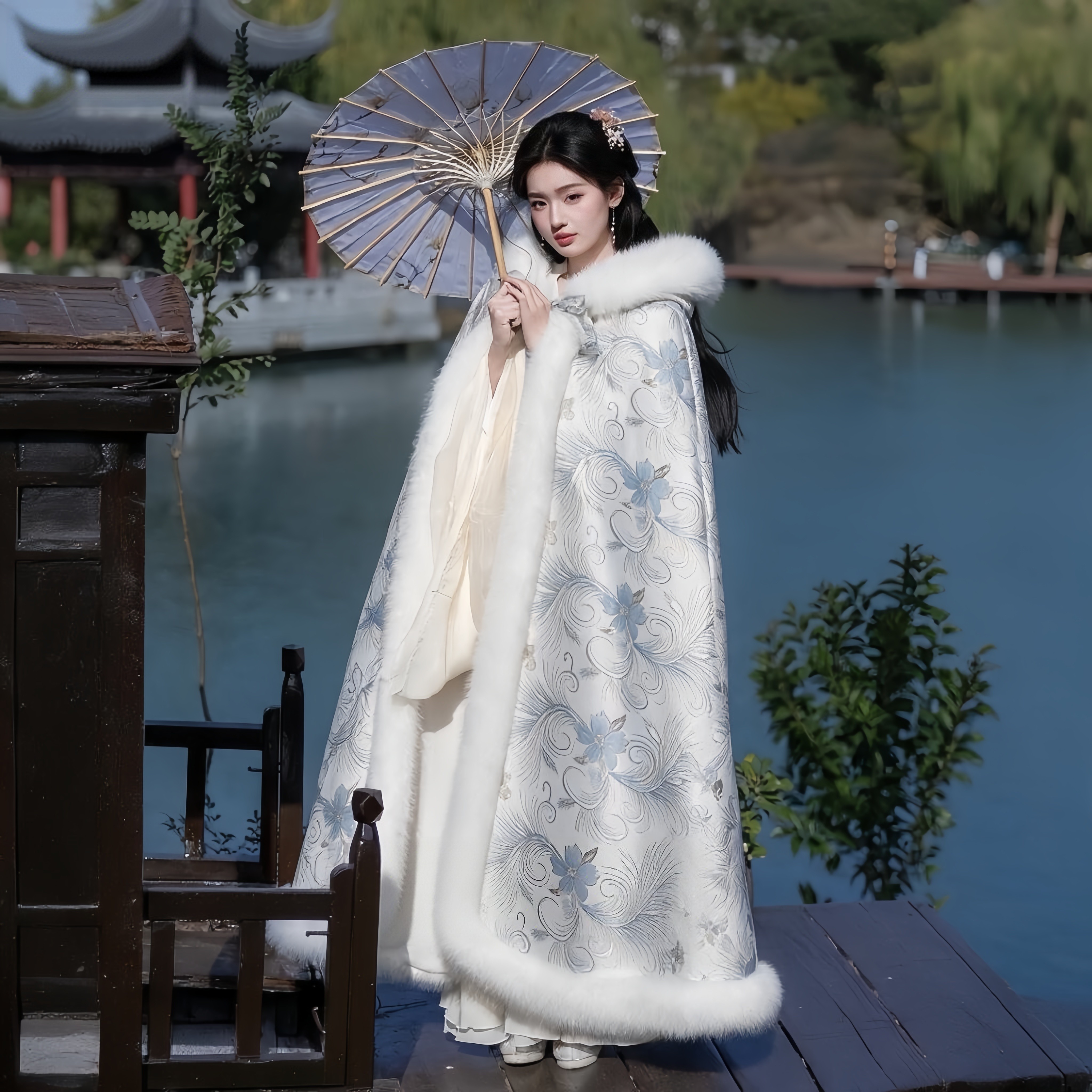 冬季新中式刺绣加厚保暖汉服斗篷