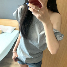 设计感小众一字斜肩短袖T恤女宽松韩版夏季chic别致露肩半袖上衣