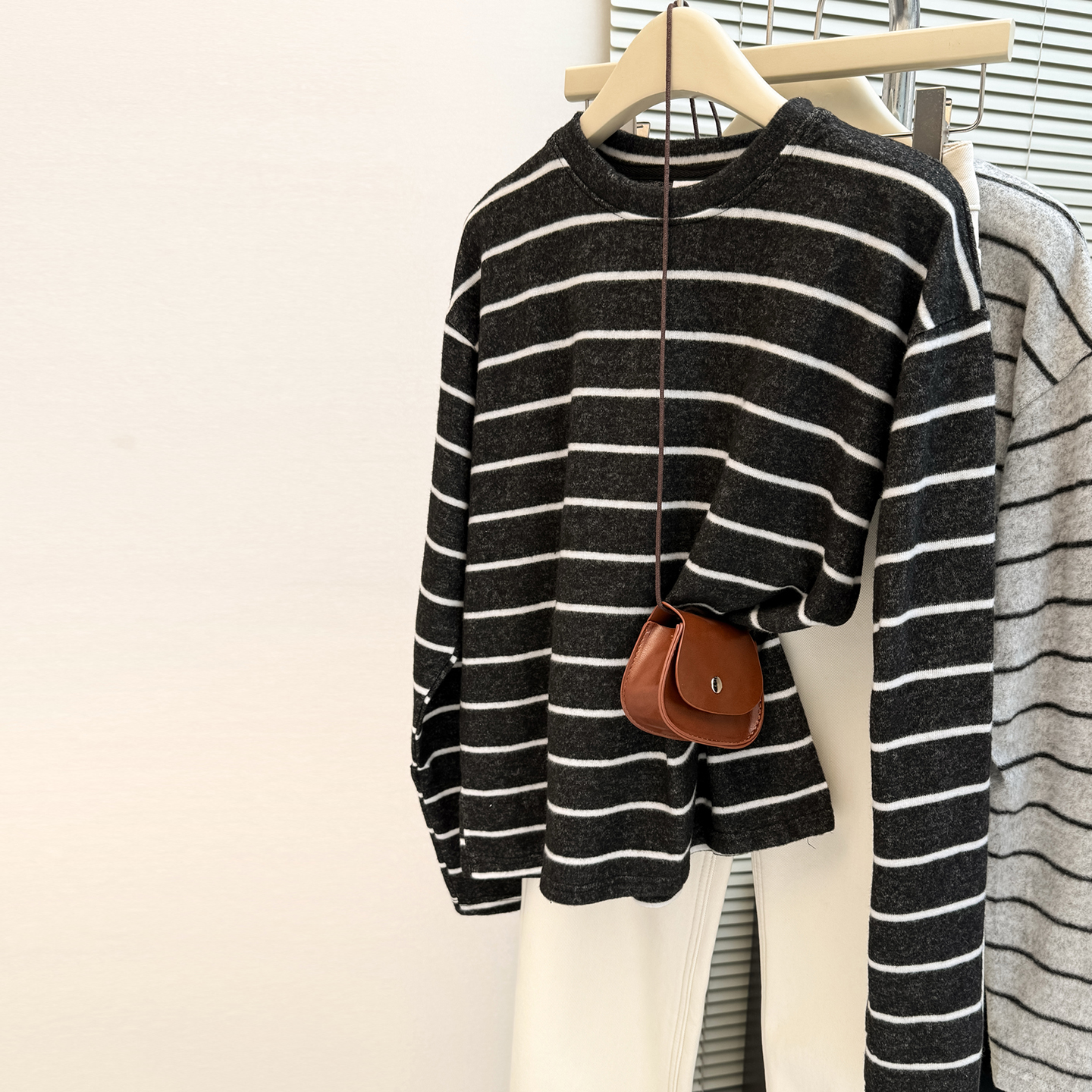 磨毛加绒加厚打底衫女春秋冬季