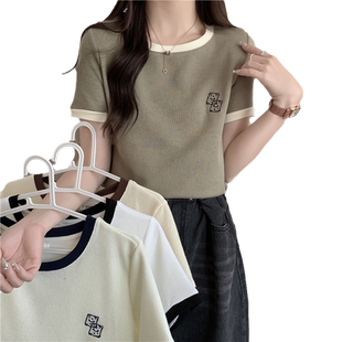短款正肩刺绣半袖T恤女夏装2026新款韩版修身显瘦华夫格短袖上衣
