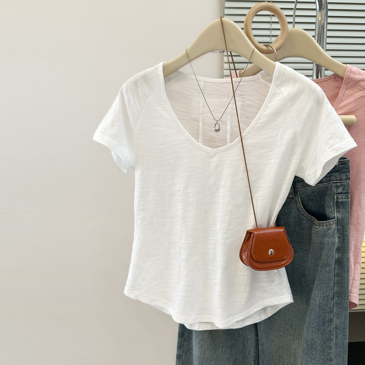 竹节棉薄款短袖T恤女夏季2026新款修身显瘦打底衫内搭V领正肩上衣