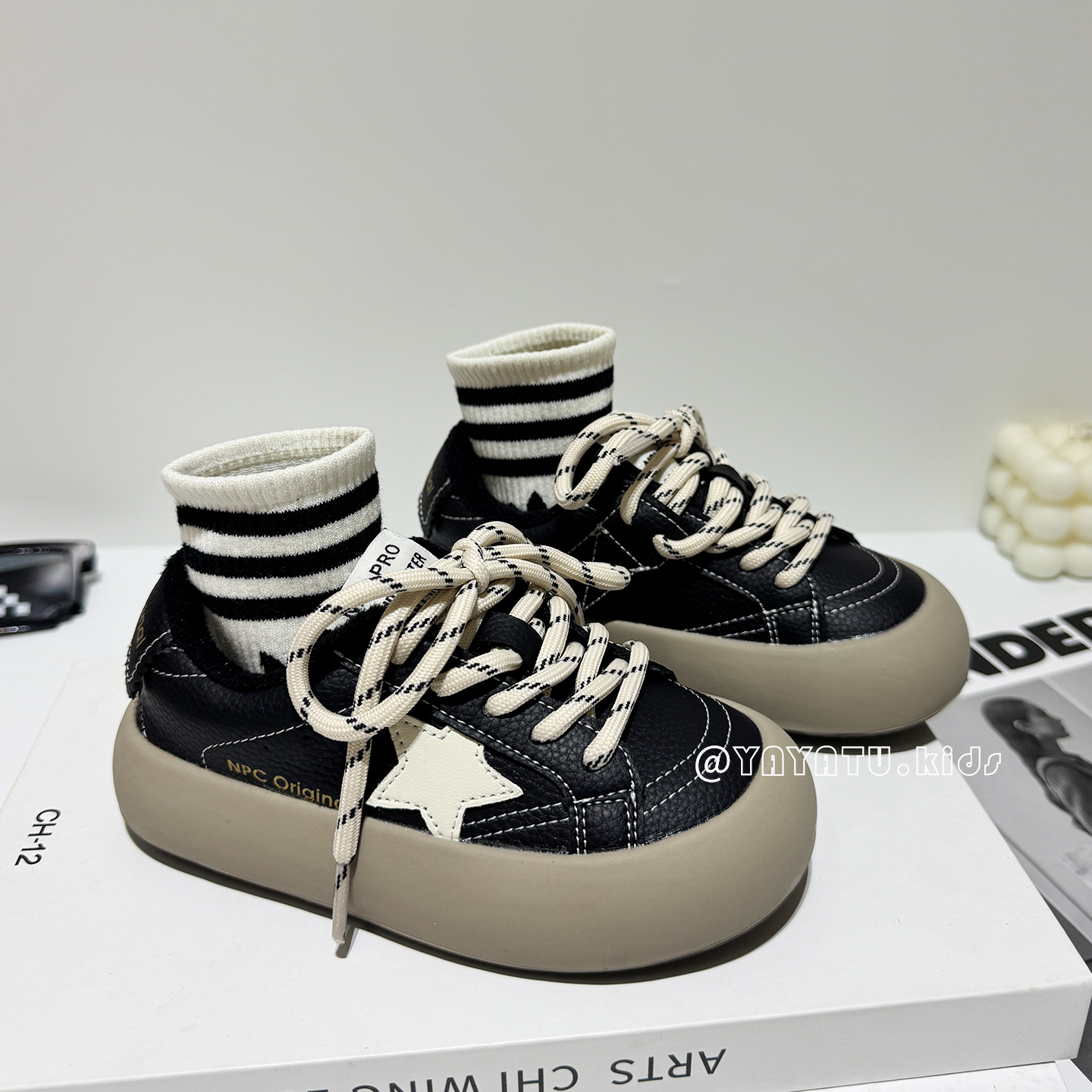 儿童板鞋真皮星星鞋2025秋冬新款男童加绒二棉鞋女童运动鞋软底