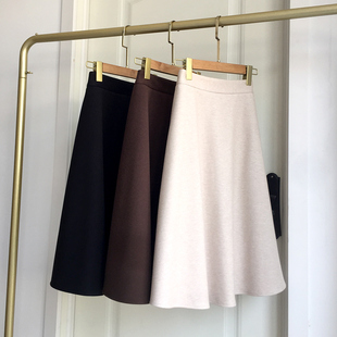 气质黑色白色半身裙女2025秋冬新高腰显瘦毛呢半步裙子棕色中摆裙