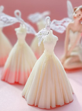 结婚伴娘伴手礼香薰蜡烛新娘婚纱婚礼内搭女生姐妹礼物送宾客回礼