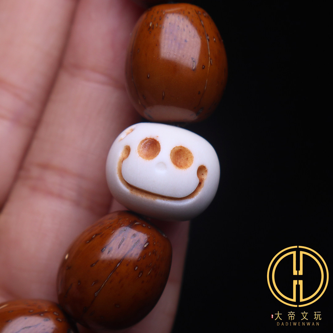 手工鹿角雕刻笑脸阿呆根付顶珠隔珠精工菩提手持手串diy文玩配饰