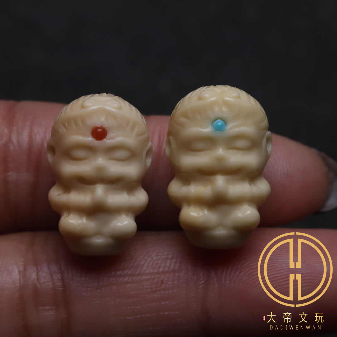 天然手串星月配饰金膏玉