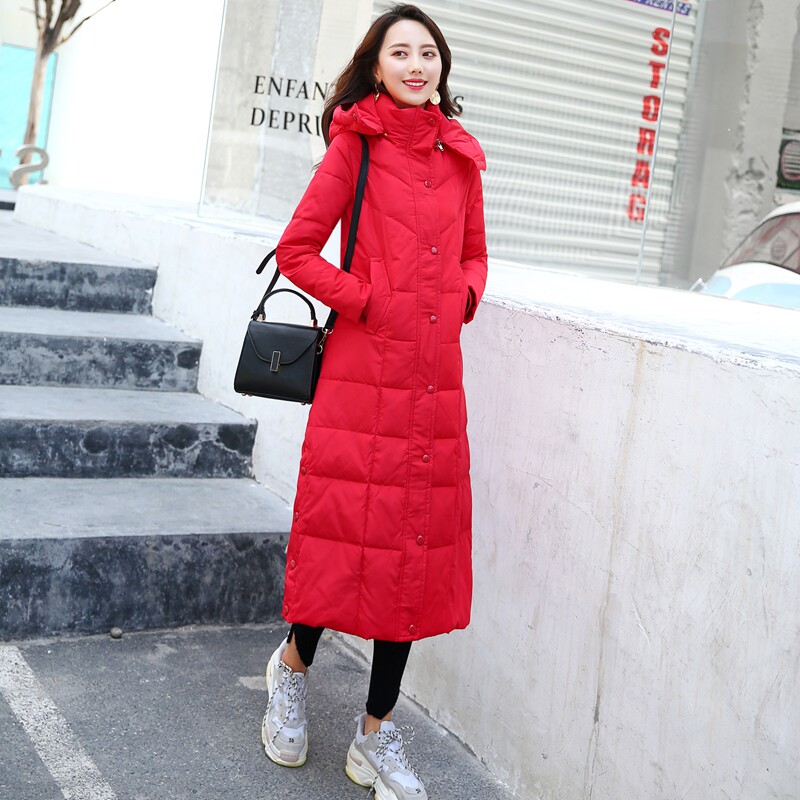 中年妈妈时尚洋气长款羽绒服女过膝2026冬装新款修身显瘦超长外套