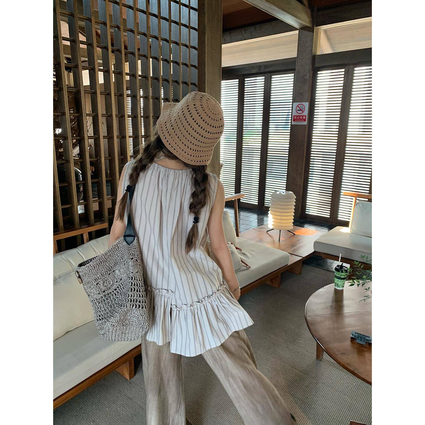 荒荒家 不规则条纹上衣2025夏季新款法式优雅气质休闲无袖背心女