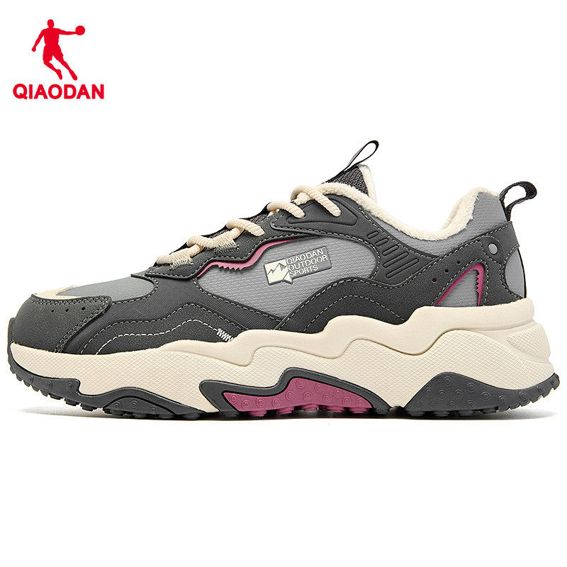 乔丹加绒跑步鞋女士2025冬季新款皮面防水保暖轻便户外越野运动鞋