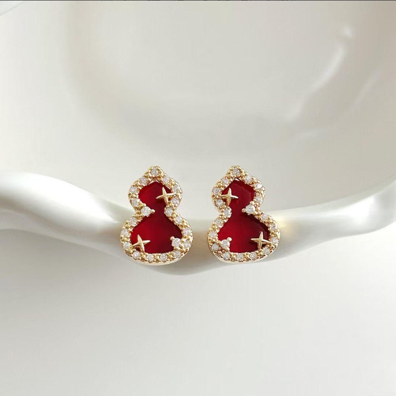 滴油红葫芦耳钉