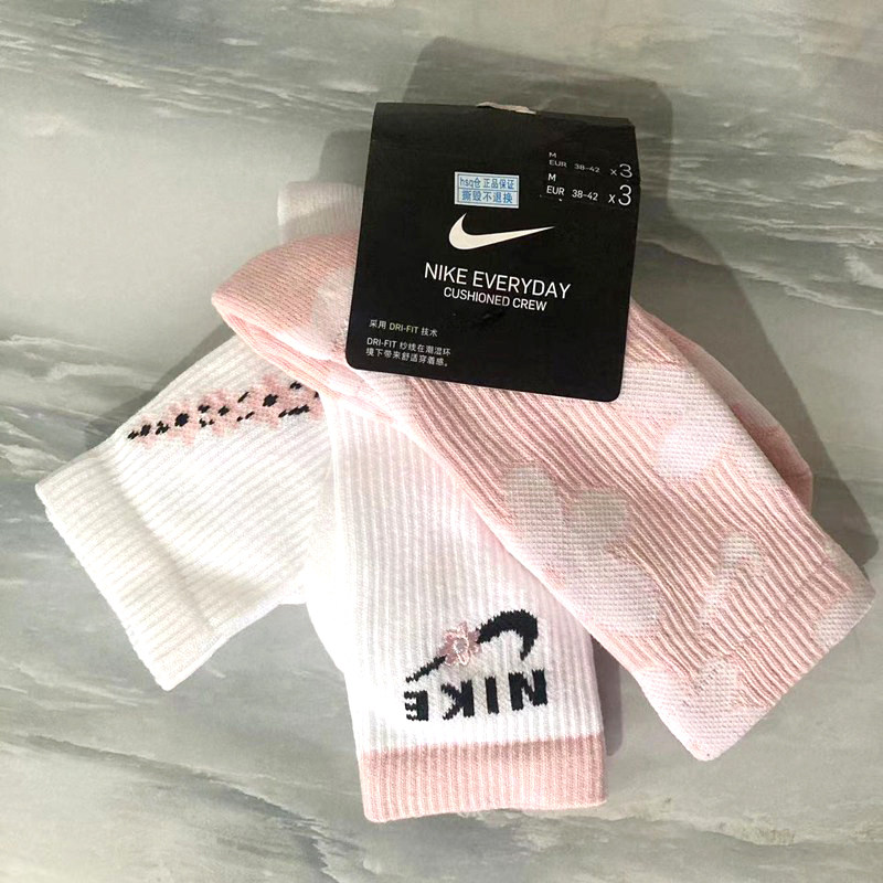 耐克运动袜Nike女高筒