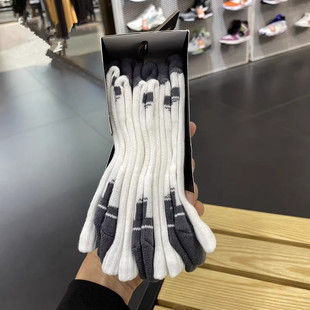 安德玛UA男袜女子训练毛巾底中高筒透气棉袜运动袜3双装 1379530