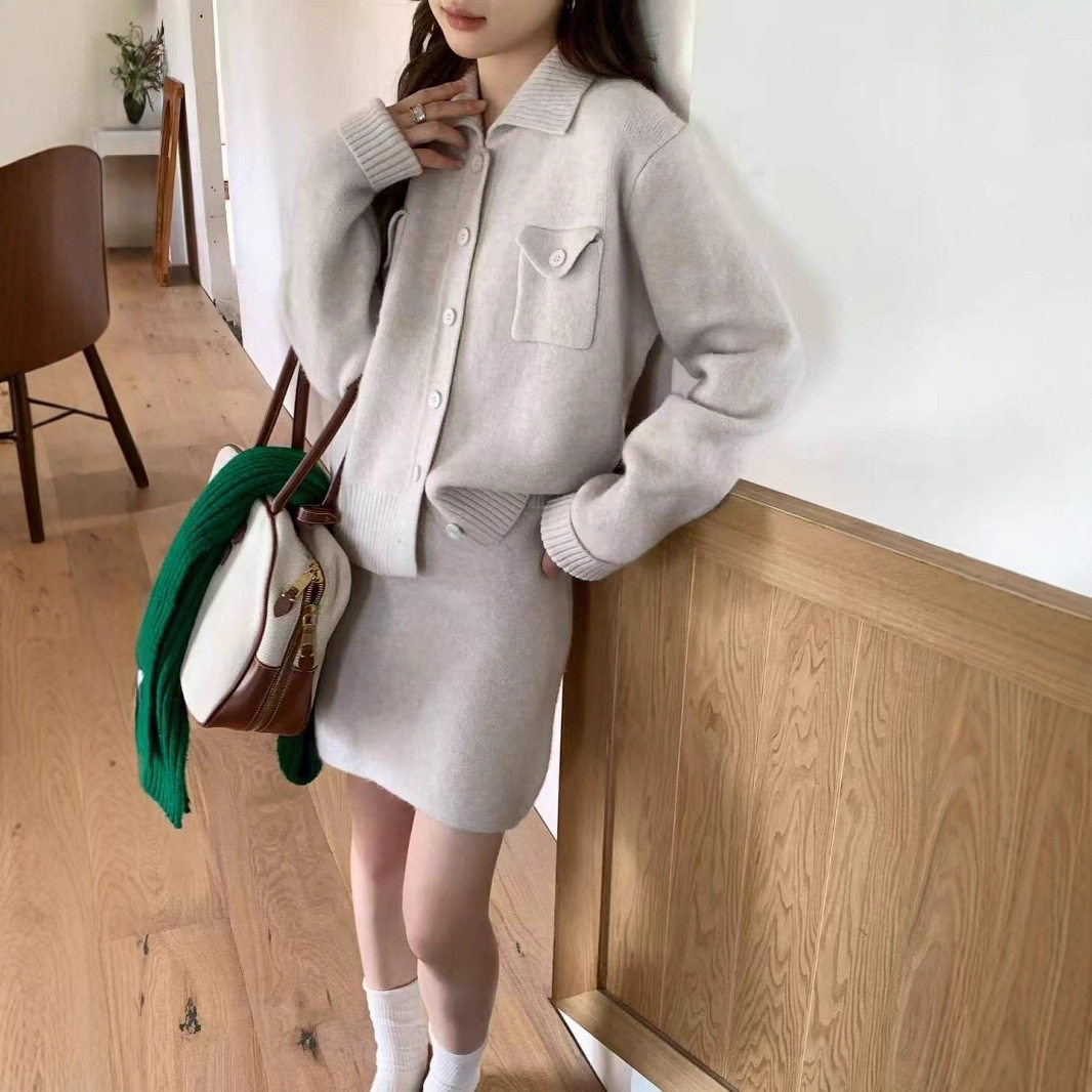秋冬新款韩版气质显瘦针织短裙两件套女高级感洋气减龄毛衣套装潮