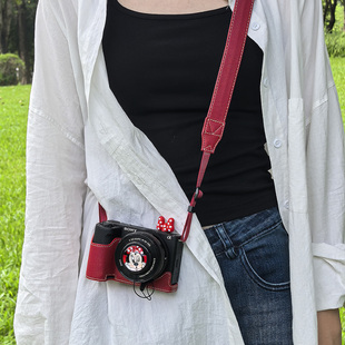 索尼zve10相机保护套相机包红色皮套镜头盖适用可爱zve10m2皮套