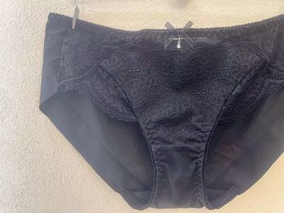 韩国EBLIN黑色经典蕾丝边平角裤