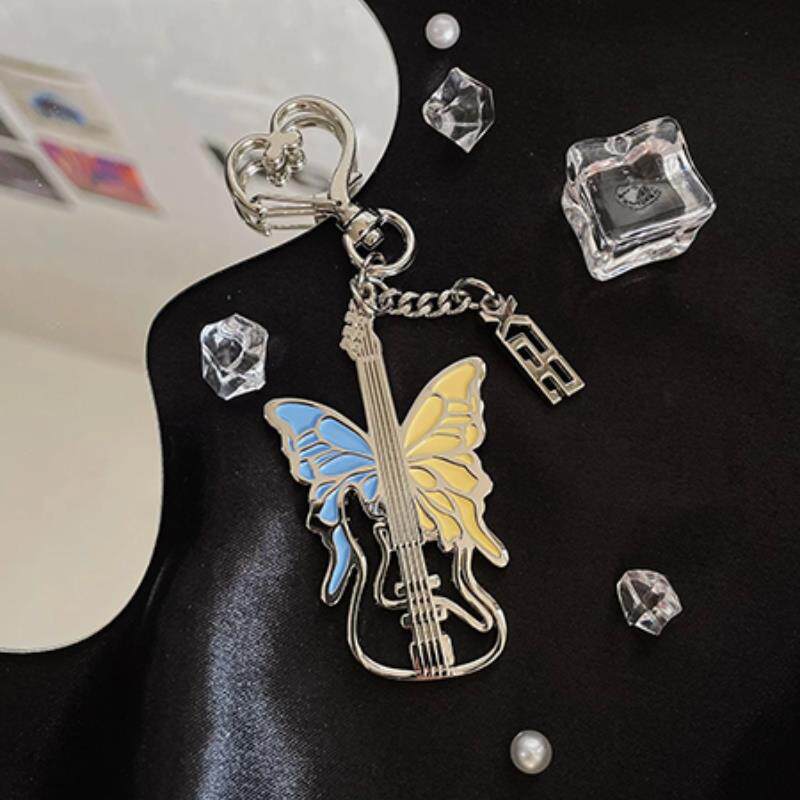 朱志鑫属性蝴蝶贝斯金属钥匙扣tf家族时代少年团项链吊坠独特设计