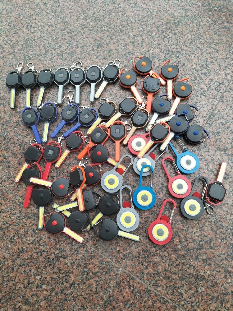 迷你登山扣手电筒led钥匙扣手电筒户外便携夜钓挂背包照明灯