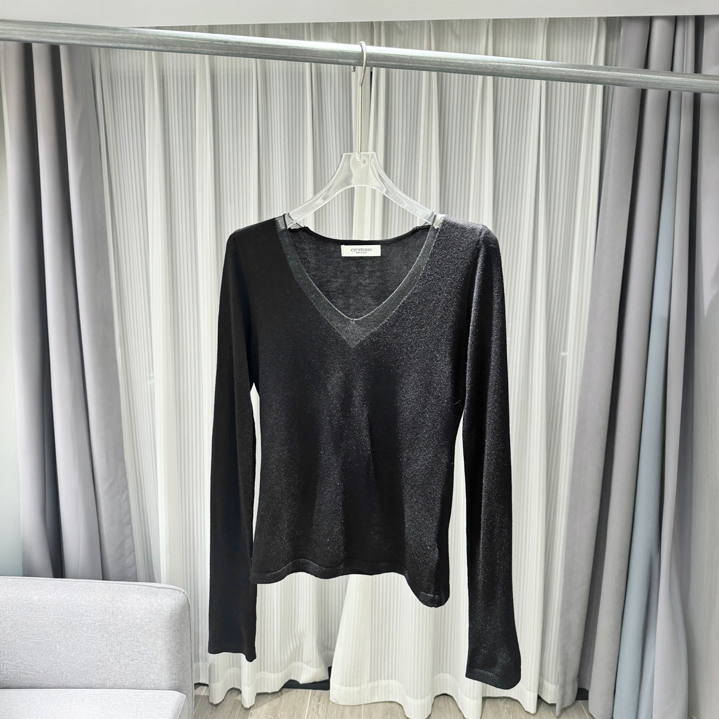 0MB.欧洲站新品深圳南油气质长袖针织打底衫V领简约气质百搭上衣