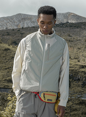 Halcyon 山系户外多口袋结构羊羔绒双面穿马甲拼接保暖背心秋冬