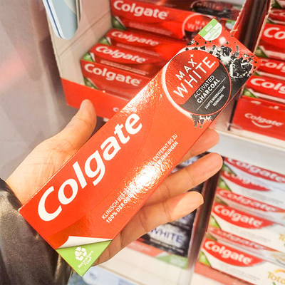 Colgate高露洁亮白去渍牙膏