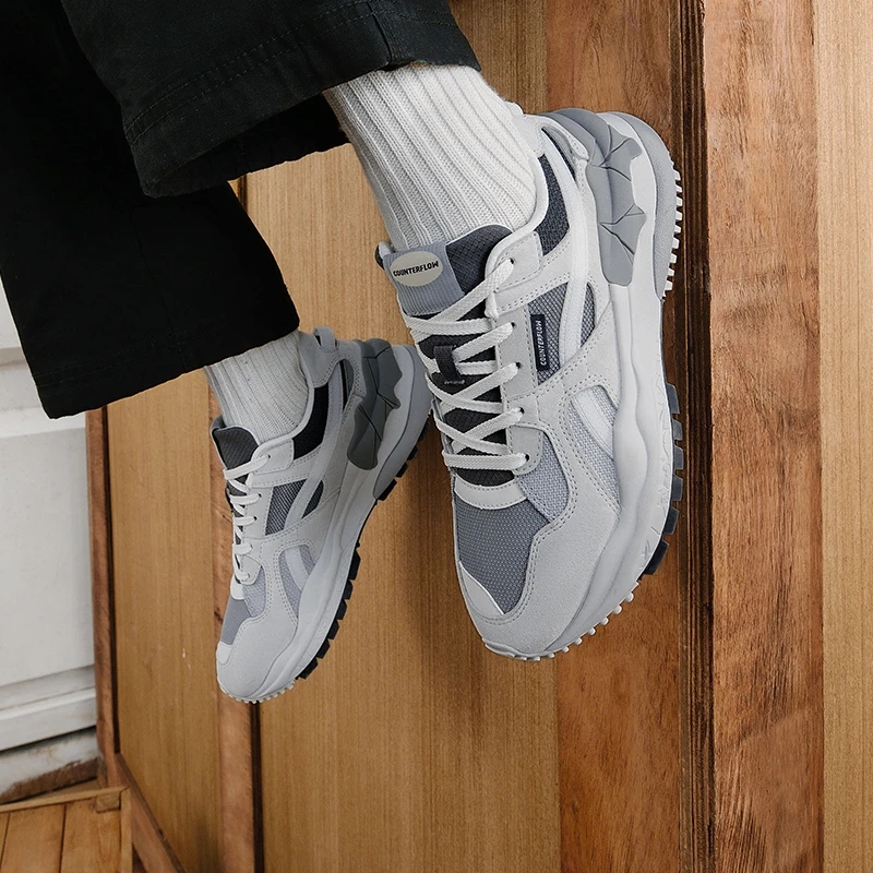 运动休闲鞋Lining/李宁系带女子