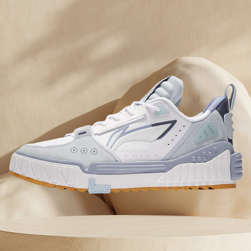 李宁正品男子运动板鞋AGCS075