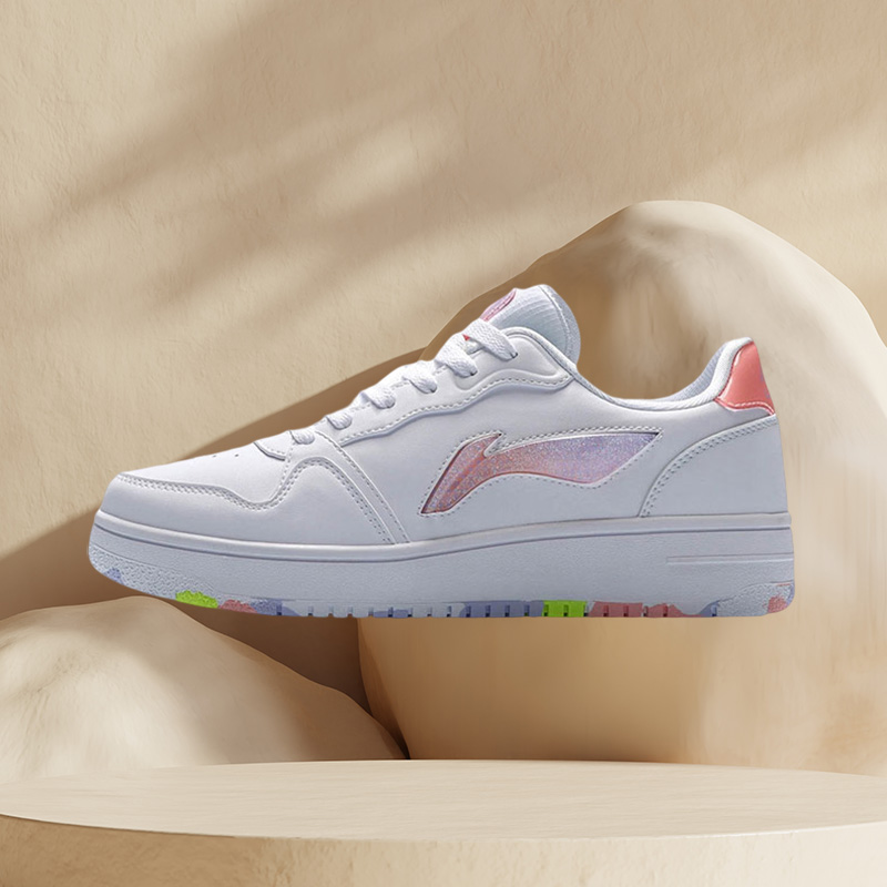 李宁正品女子运动板鞋AGCP362