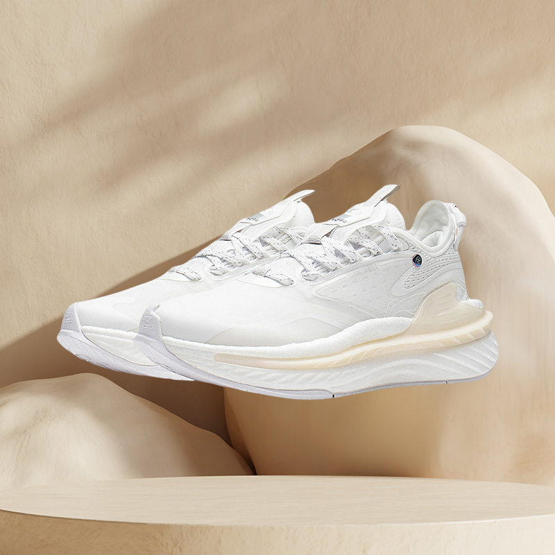 李宁正品男子运动板鞋AGLS016