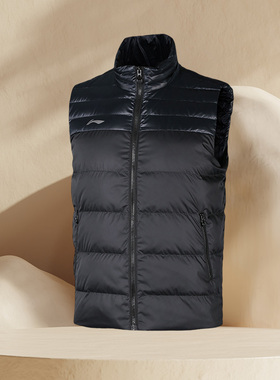 李宁正品男款冬季足球系列舒适常规时尚休闲运动羽绒马甲AMRM013