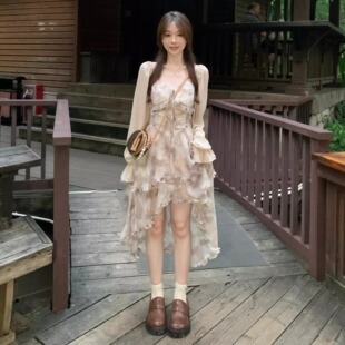 2026新款水墨江南吊带连衣裙气质晕染飘逸感碎花长裙夏开衫两件套