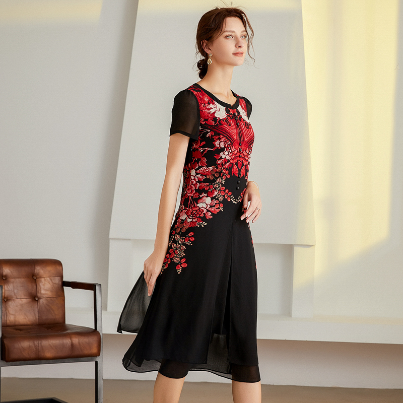 乔妮塔品牌妈妈女装2023夏季新款雪纺印花短袖中老年中长款连衣裙