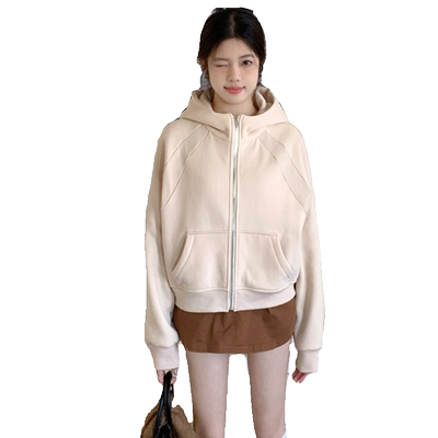 短款显瘦卫衣外套正肩显瘦加绒女