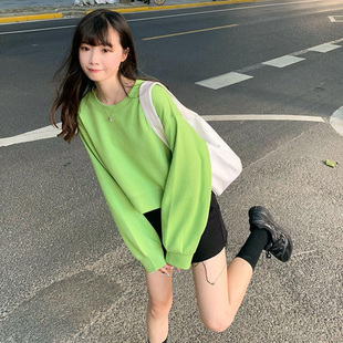 秋季多巴胺穿搭荧光绿色卫衣外套女短款圆领小个子正肩显瘦苹果绿