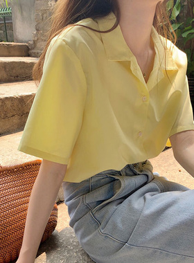 2026夏季多巴胺奶黄色衬衫女生短袖淡黄色上衣正肩显瘦显白小个子