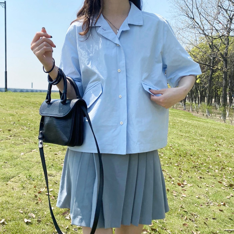 短袖奶蓝色衬衫女夏小个子高级感港风baby蓝上衣西装领小众设计感